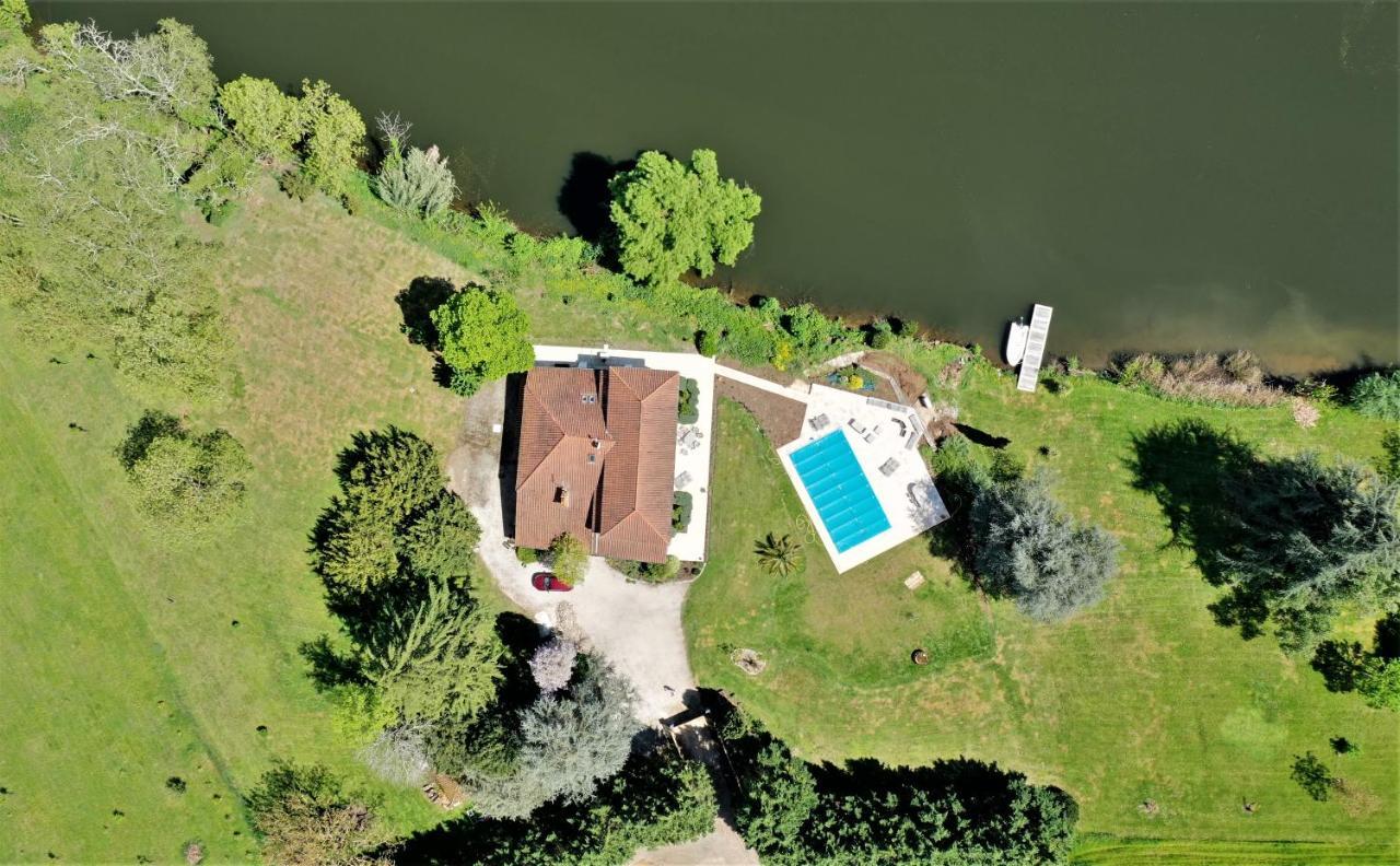 Domaine Du Beau Rivage Bed & Breakfast Le Temple-sur-Lot Exterior photo